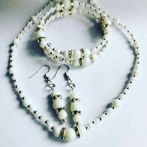 Beaded jewelry set